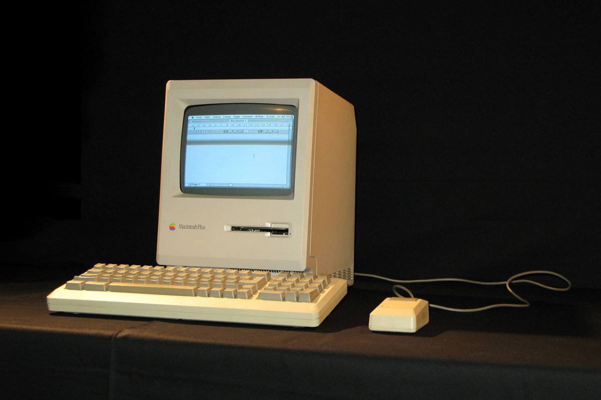 MacIntosh_Plus_img_1317