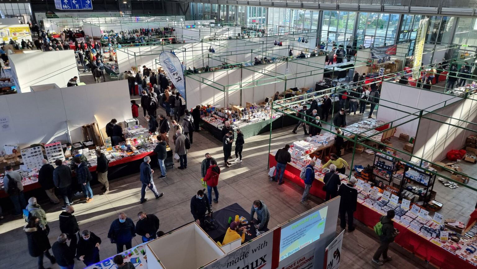 Fiera mercato informatica elettronica Pordenone