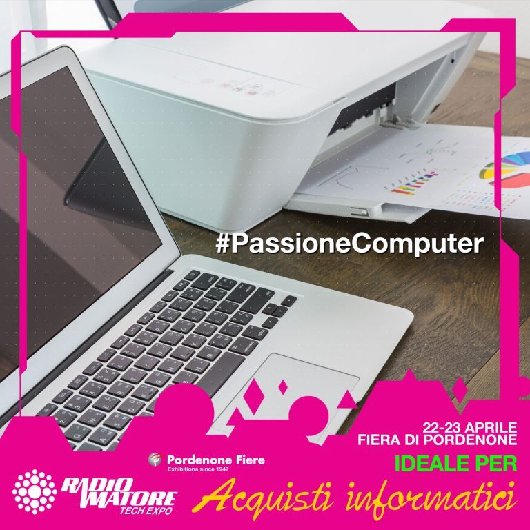 1600x1600-P-Computer